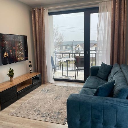 Noah Apartment Self Check-In Otopeni Exterior foto
